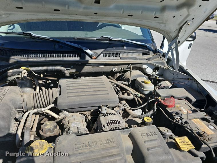 image for item OG9300 2002 Dodge Dakota SLT Club Cab pickup truck