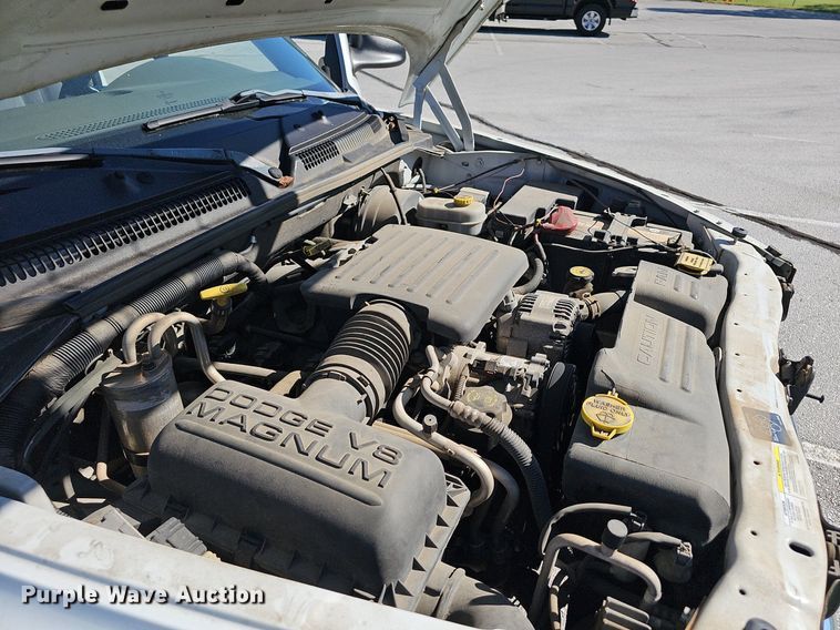 image for item OG9300 2002 Dodge Dakota SLT Club Cab pickup truck