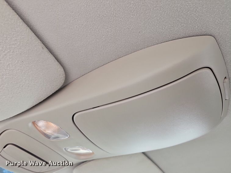 image for item OG9300 2002 Dodge Dakota SLT Club Cab pickup truck