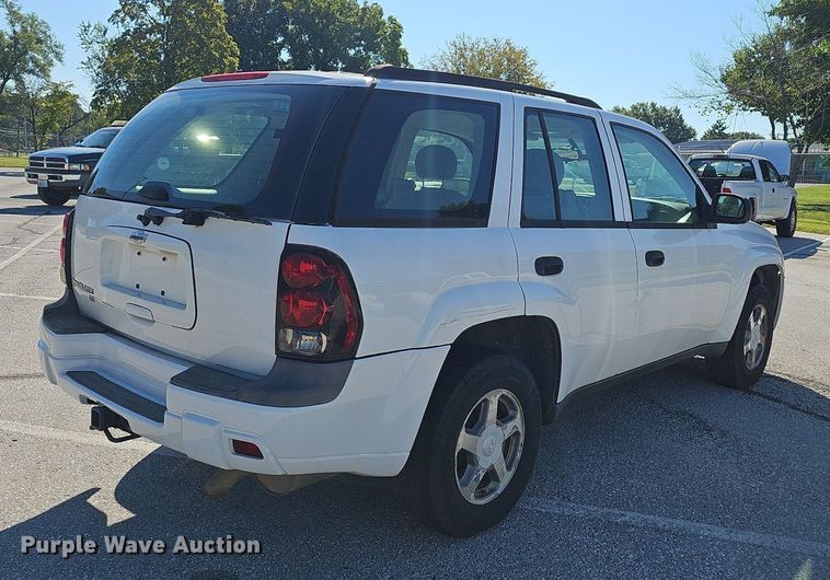 image for item OG9301 2006 Chevrolet Trailblazer LS SUV