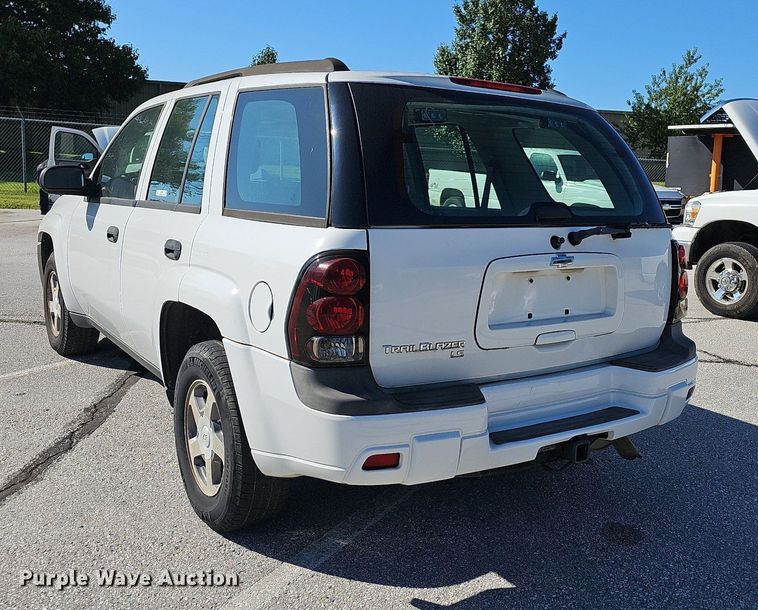 image for item OG9301 2006 Chevrolet Trailblazer LS SUV
