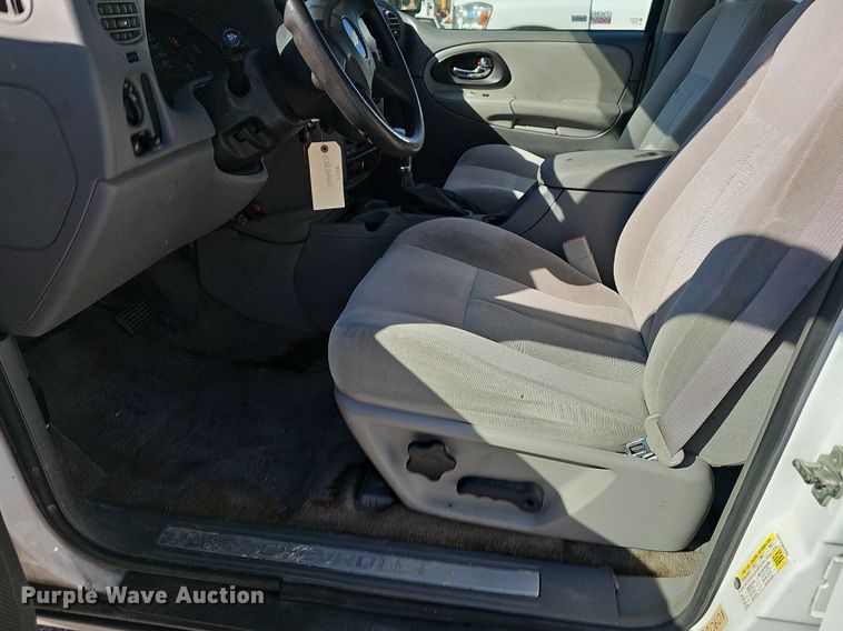 image for item OG9301 2006 Chevrolet Trailblazer LS SUV