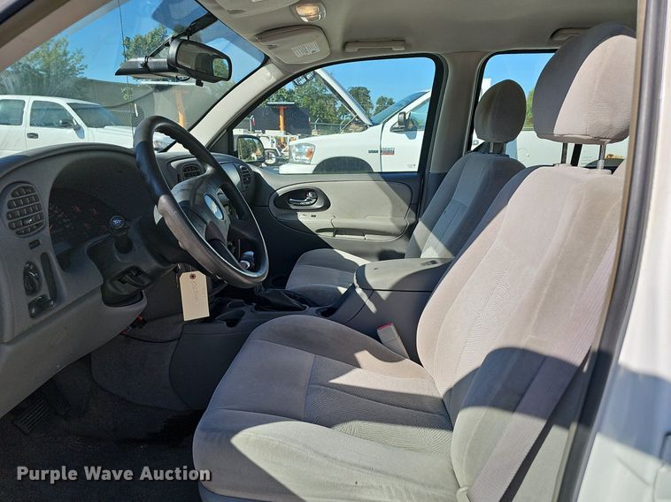 image for item OG9301 2006 Chevrolet Trailblazer LS SUV