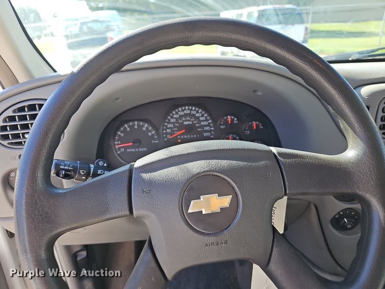 image for item OG9301 2006 Chevrolet Trailblazer LS SUV