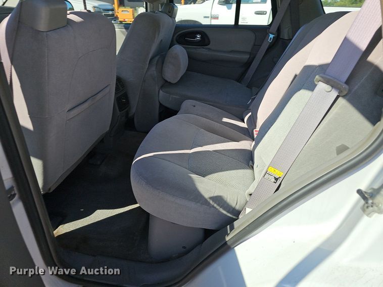 image for item OG9301 2006 Chevrolet Trailblazer LS SUV