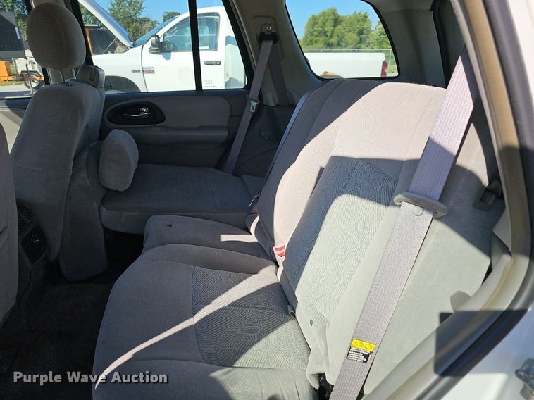 image for item OG9301 2006 Chevrolet Trailblazer LS SUV