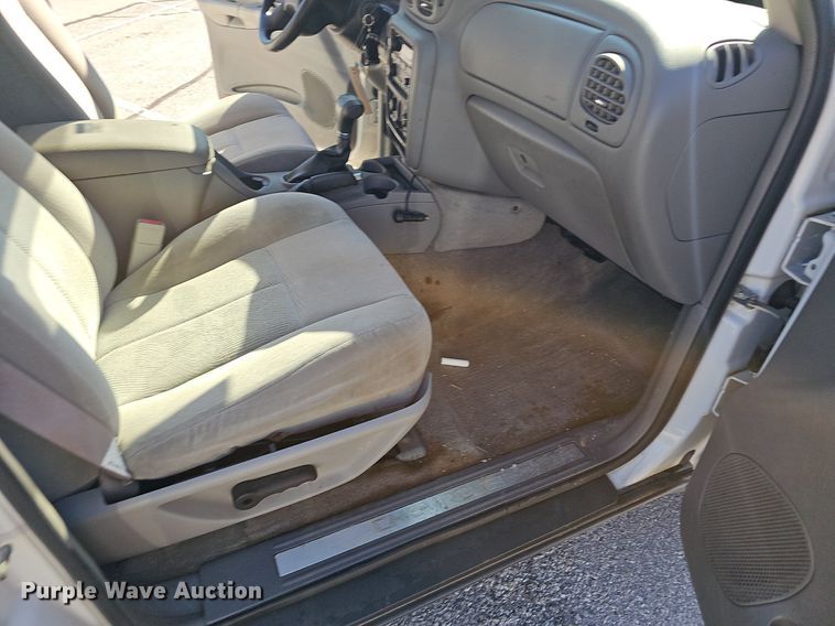 image for item OG9301 2006 Chevrolet Trailblazer LS SUV