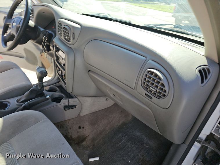 image for item OG9301 2006 Chevrolet Trailblazer LS SUV