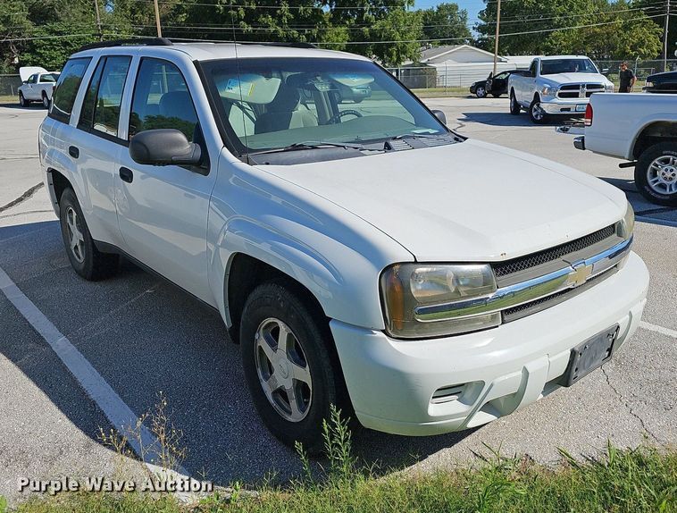 image for item OG9302 2006 Chevrolet Trailblazer LS SUV
