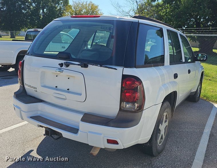 image for item OG9302 2006 Chevrolet Trailblazer LS SUV