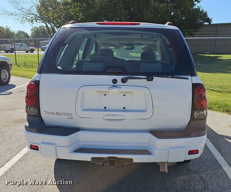 image for item OG9302 2006 Chevrolet Trailblazer LS SUV