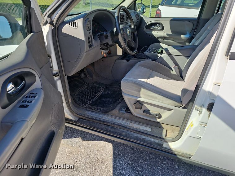 image for item OG9302 2006 Chevrolet Trailblazer LS SUV
