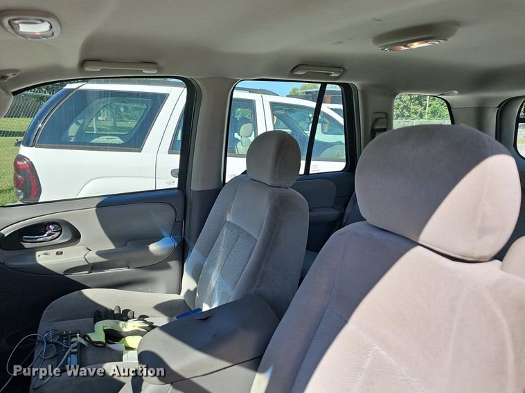 image for item OG9302 2006 Chevrolet Trailblazer LS SUV