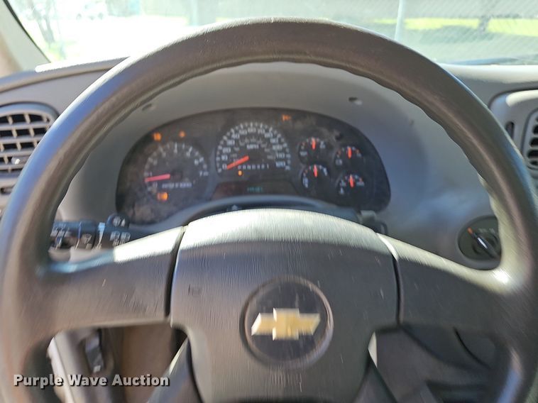 image for item OG9302 2006 Chevrolet Trailblazer LS SUV