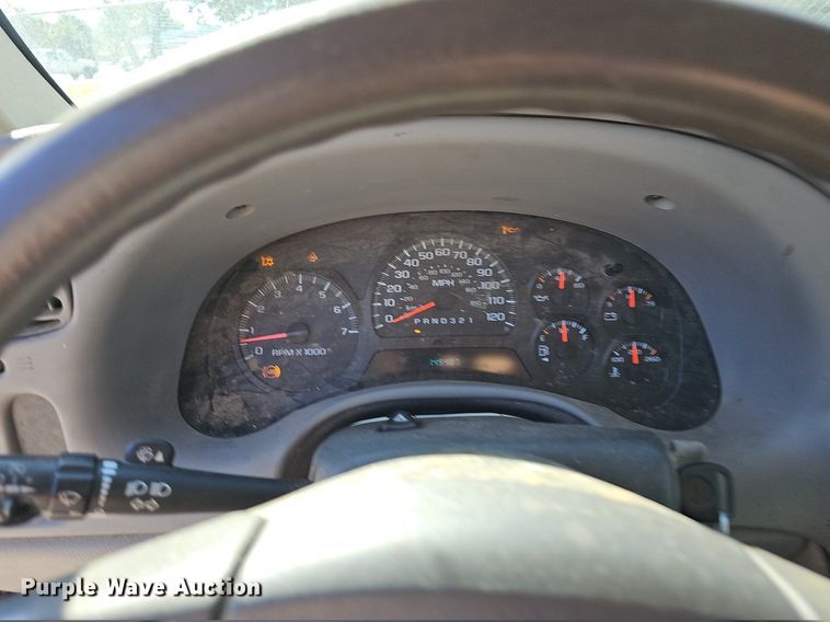 image for item OG9302 2006 Chevrolet Trailblazer LS SUV