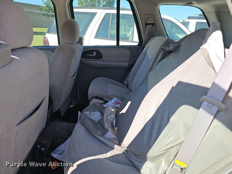 image for item OG9302 2006 Chevrolet Trailblazer LS SUV