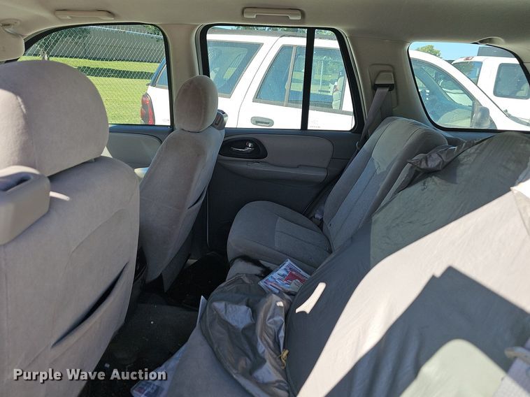 image for item OG9302 2006 Chevrolet Trailblazer LS SUV