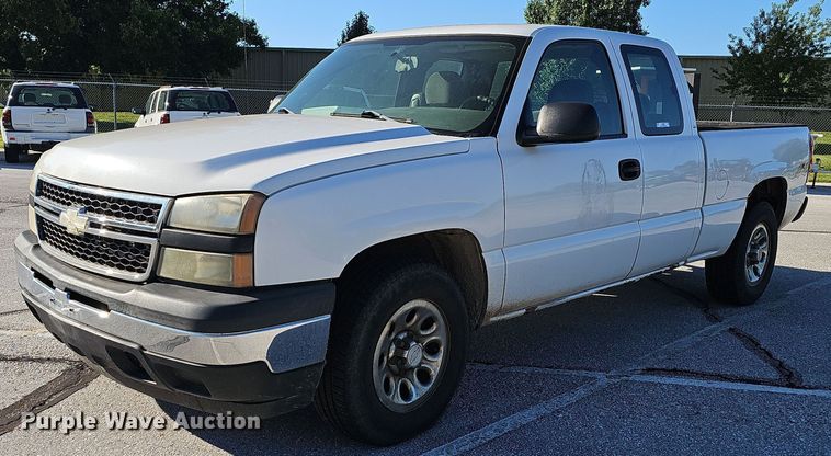 image for item OG9304 2006 Chevrolet Silverado 1500 Ext. Cab pickup truck