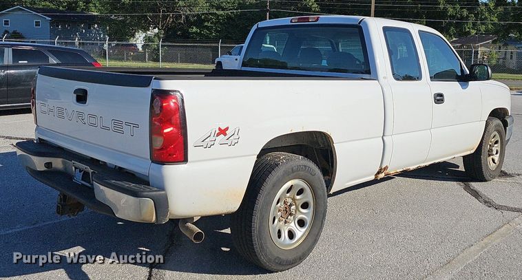 image for item OG9304 2006 Chevrolet Silverado 1500 Ext. Cab pickup truck