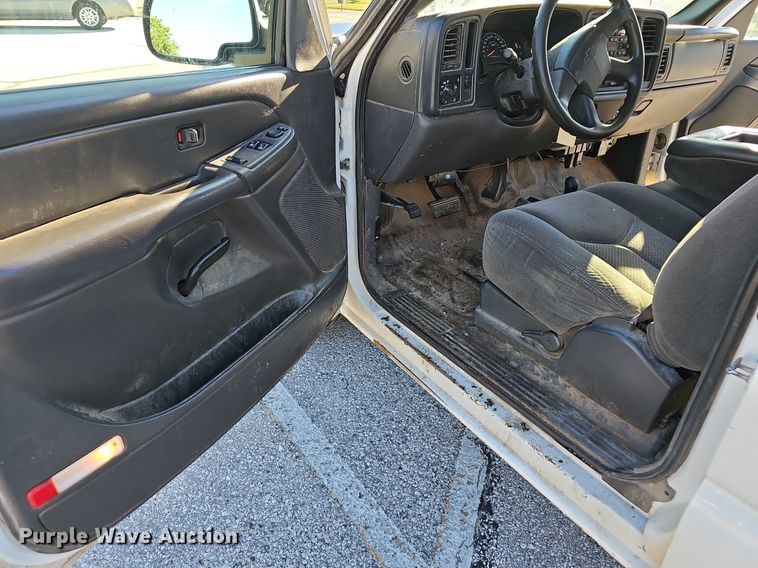 image for item OG9304 2006 Chevrolet Silverado 1500 Ext. Cab pickup truck