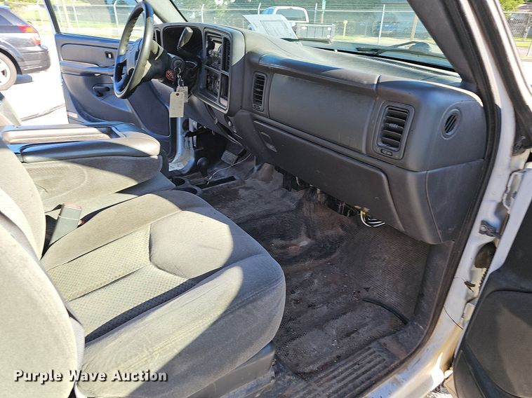 image for item OG9304 2006 Chevrolet Silverado 1500 Ext. Cab pickup truck