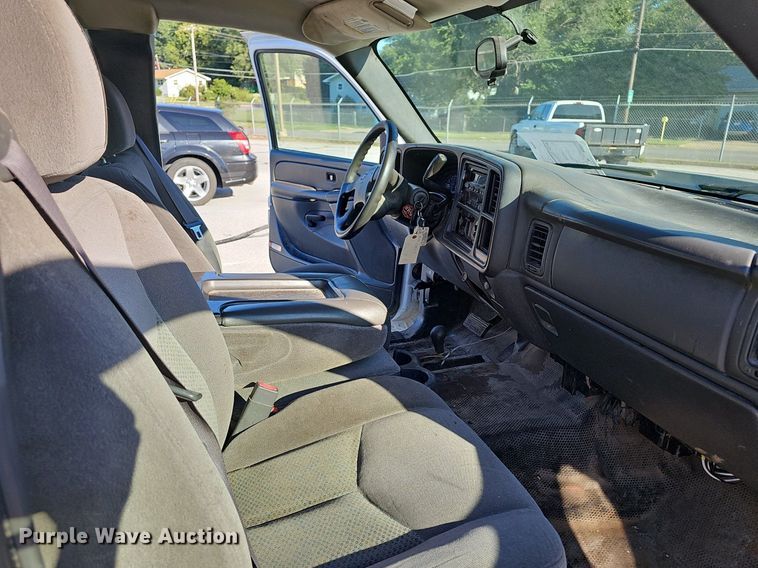 image for item OG9304 2006 Chevrolet Silverado 1500 Ext. Cab pickup truck