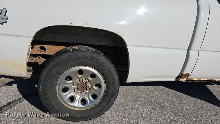 image for item OG9304 2006 Chevrolet Silverado 1500 Ext. Cab pickup truck