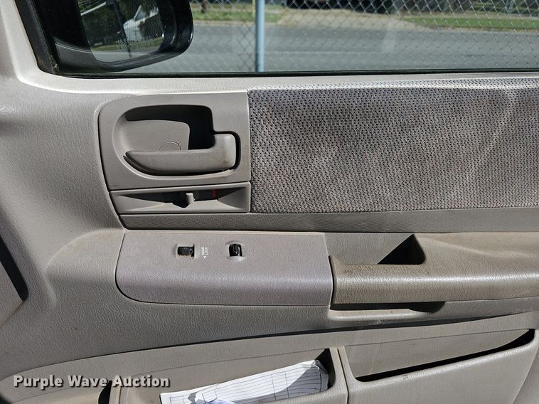 image for item OG9312 2002 Dodge Dakota SLT Club Cab pickup truck