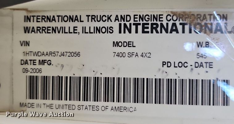 image for item OG9315 2007 International 7400   bucket truck