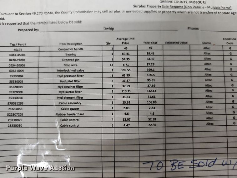 image for item OG9315 2007 International 7400   bucket truck