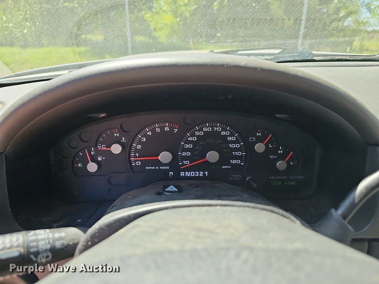 image for item OG9319 2005 Ford Explorer XLT SUV