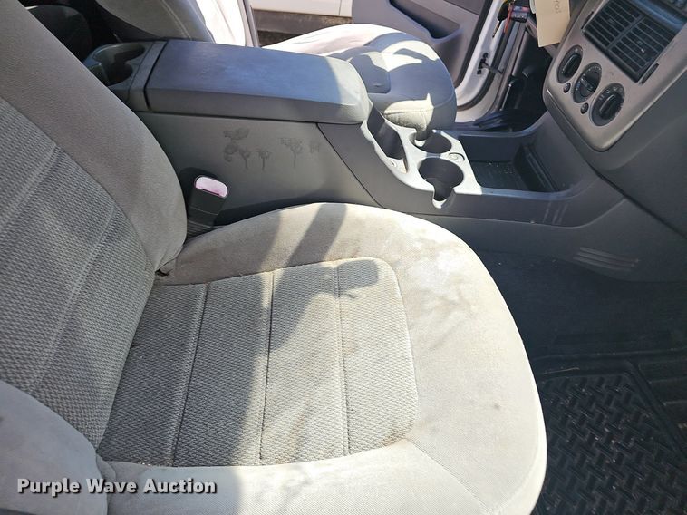 image for item OG9319 2005 Ford Explorer XLT SUV