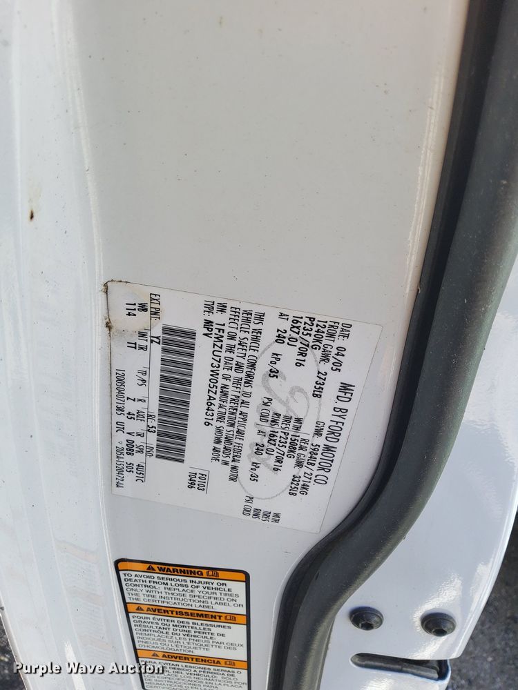 image for item OG9319 2005 Ford Explorer XLT SUV