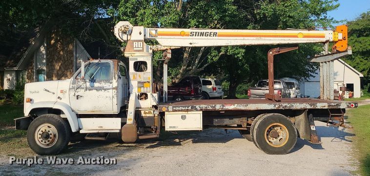 image for item DI3001 1990 GMC C7000  crane truck