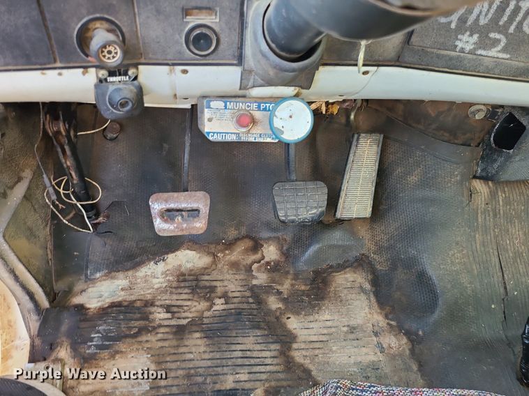 image for item DI3001 1990 GMC C7000  crane truck