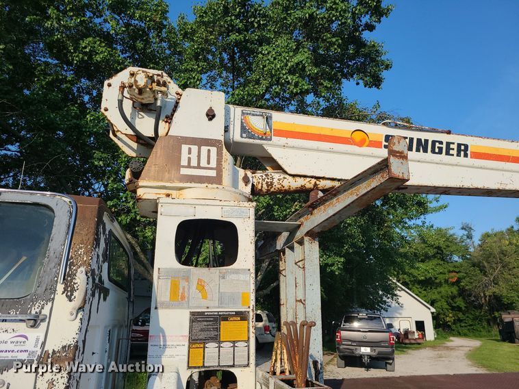 image for item DI3001 1990 GMC C7000  crane truck