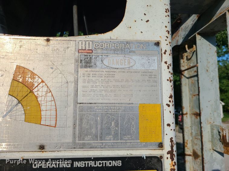 image for item DI3001 1990 GMC C7000  crane truck