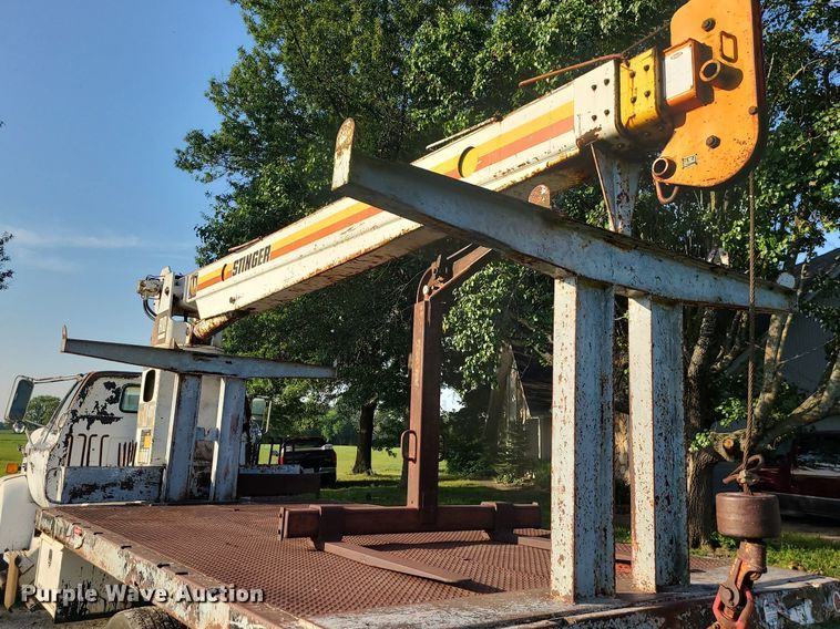 image for item DI3001 1990 GMC C7000  crane truck