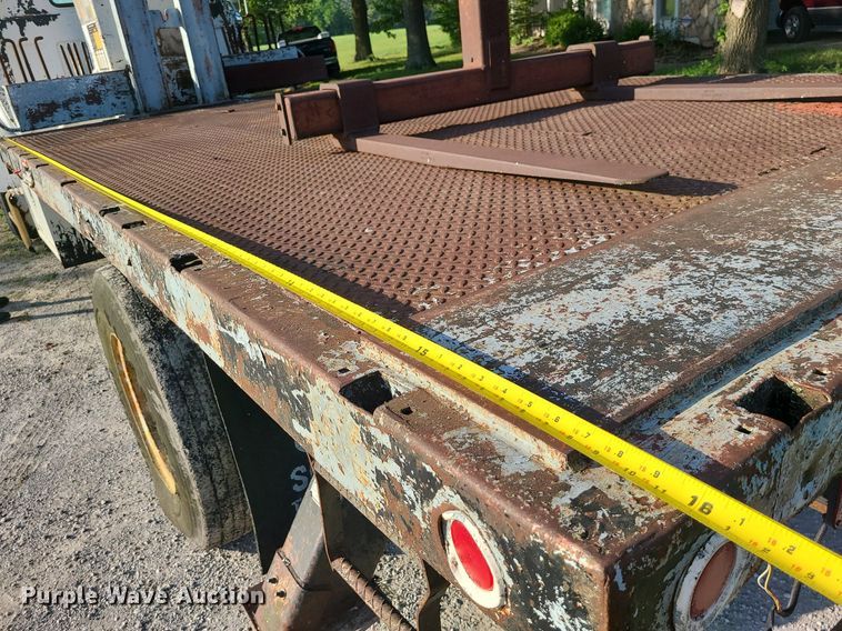 image for item DI3001 1990 GMC C7000  crane truck