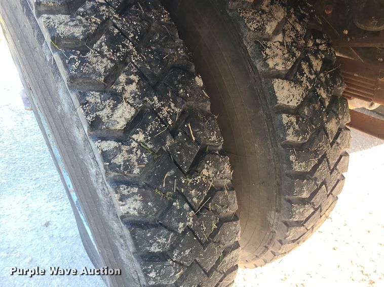 image for item DI3001 1990 GMC C7000  crane truck