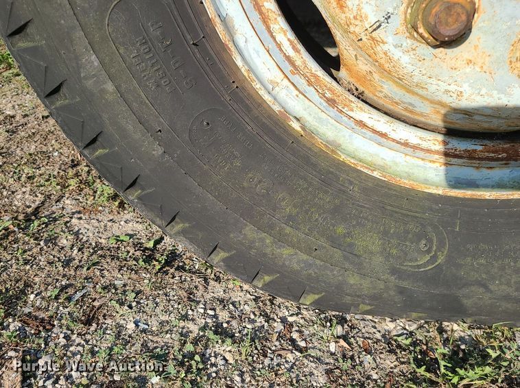 image for item DI3001 1990 GMC C7000  crane truck