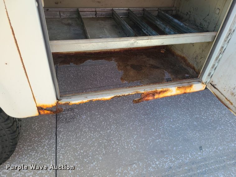 image for item DI3004 2004 Chevrolet Silverado 3500  utility bed pickup truck