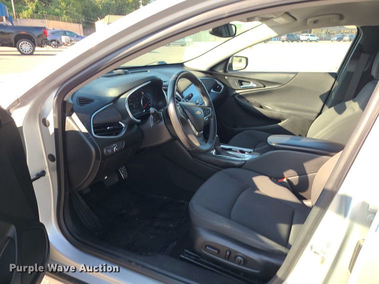 image for item DI3013 2017 Chevrolet Malibu LT