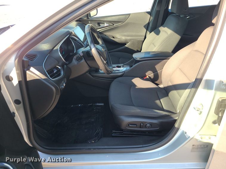 image for item DI3013 2017 Chevrolet Malibu LT