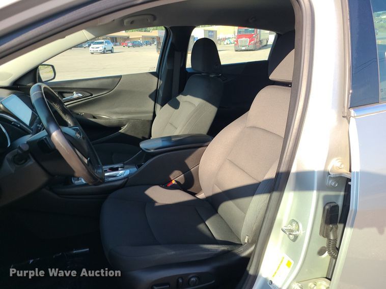 image for item DI3013 2017 Chevrolet Malibu LT