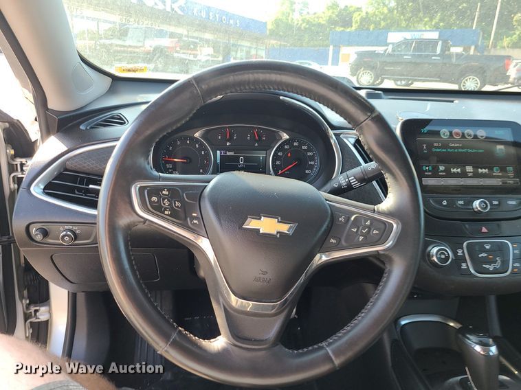 image for item DI3013 2017 Chevrolet Malibu LT