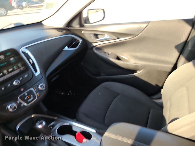 image for item DI3013 2017 Chevrolet Malibu LT