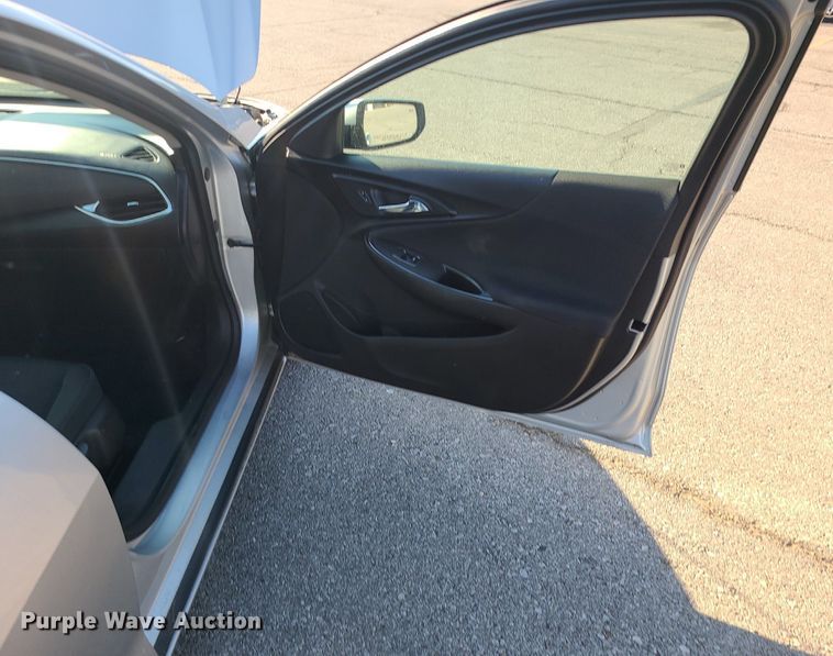 image for item DI3013 2017 Chevrolet Malibu LT