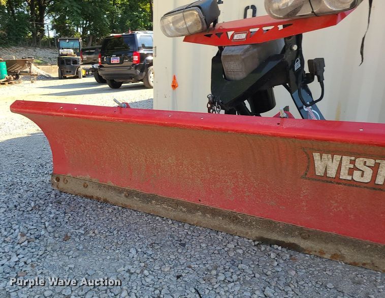 image for item DI3015 Western Ultra Finish  snow plow