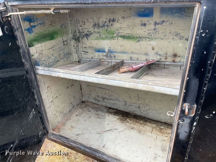 image for item DI8526 2014 Dodge Ram 5500HD  Crew Cab flatbed truck